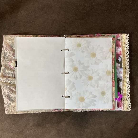 Handmade romantic floral altered binder journal 9” x 6.5” - Picture 7 of 17